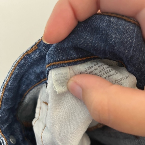 Eileen Fisher Mid Rise Straight Leg Jeans Size 8 Stretch Medium Wash - Picture 4 of 5